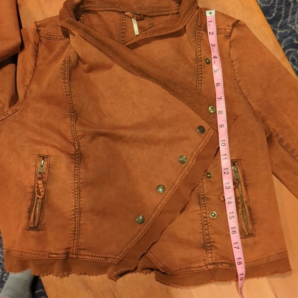 Free People collapsing twill raw edge jacket, size small, rust color - Picture 10 of 11
